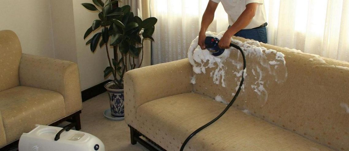 آشنایی با نحوه ی تمیز کردن و شستن انواع مبل راحتی