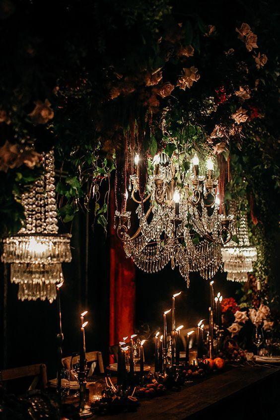 استفاده از لوستر آویز کریستالی در نورپردازی عروسی در زمستان