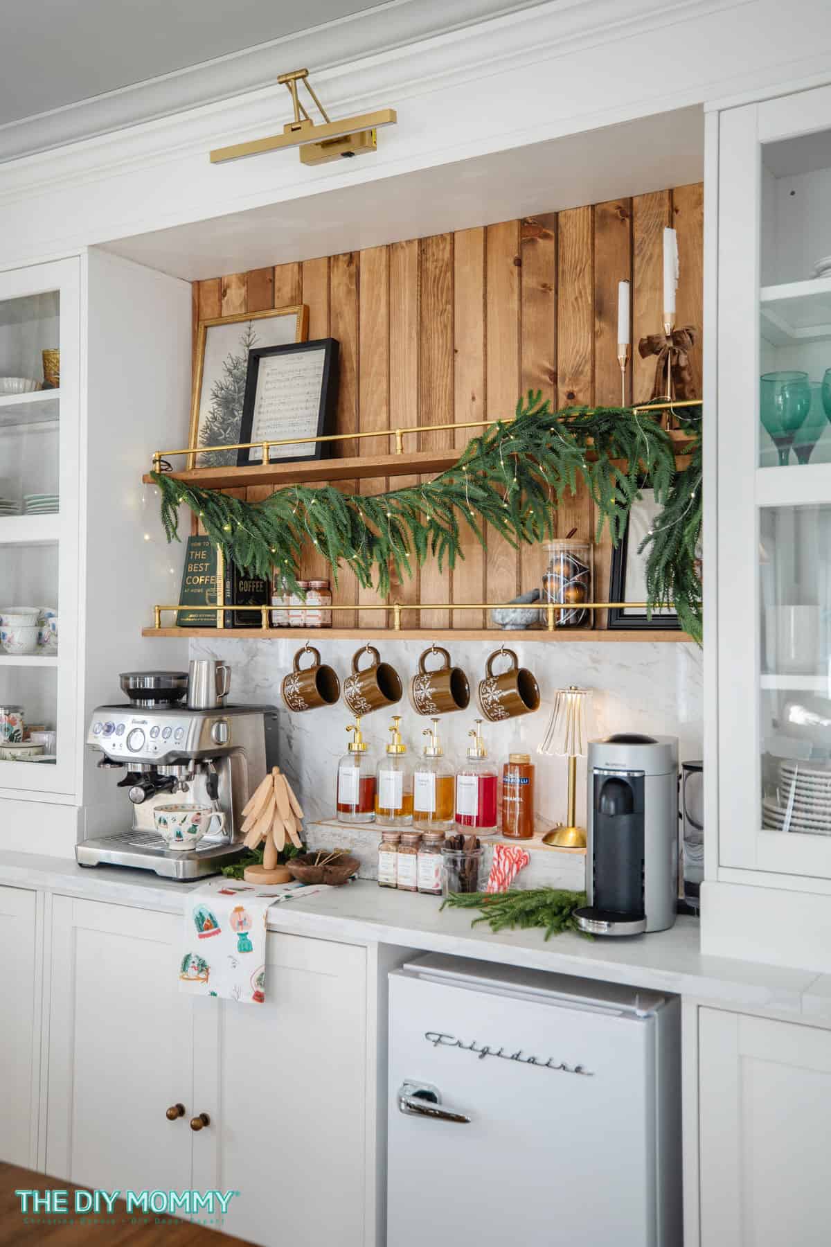 کافه بار خانگی مدرن در آشپزخانه