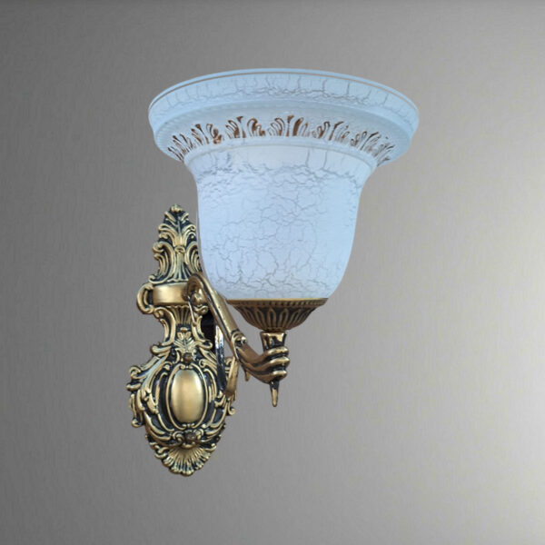 چراغ دیواری سفید ترک‌دار