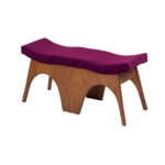 صندلی چوبی بنفش