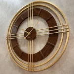 ساعت دیواری طلایی