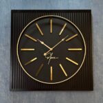 ساعت دیواری مشکی