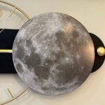 ساعت دیواری ماه