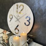 ساعت دیواری فلزی سفید