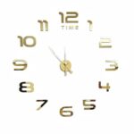 ساعت طلایی با عدد