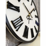 ساعت دیواری مدل Carolyn زمینه سفید - Image 7