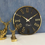 ساعت دیواری مدل Carolyn زمینه مشکی