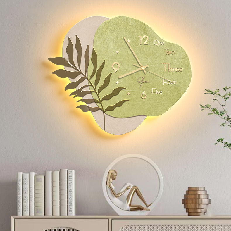 ساعت دیواری زیبا